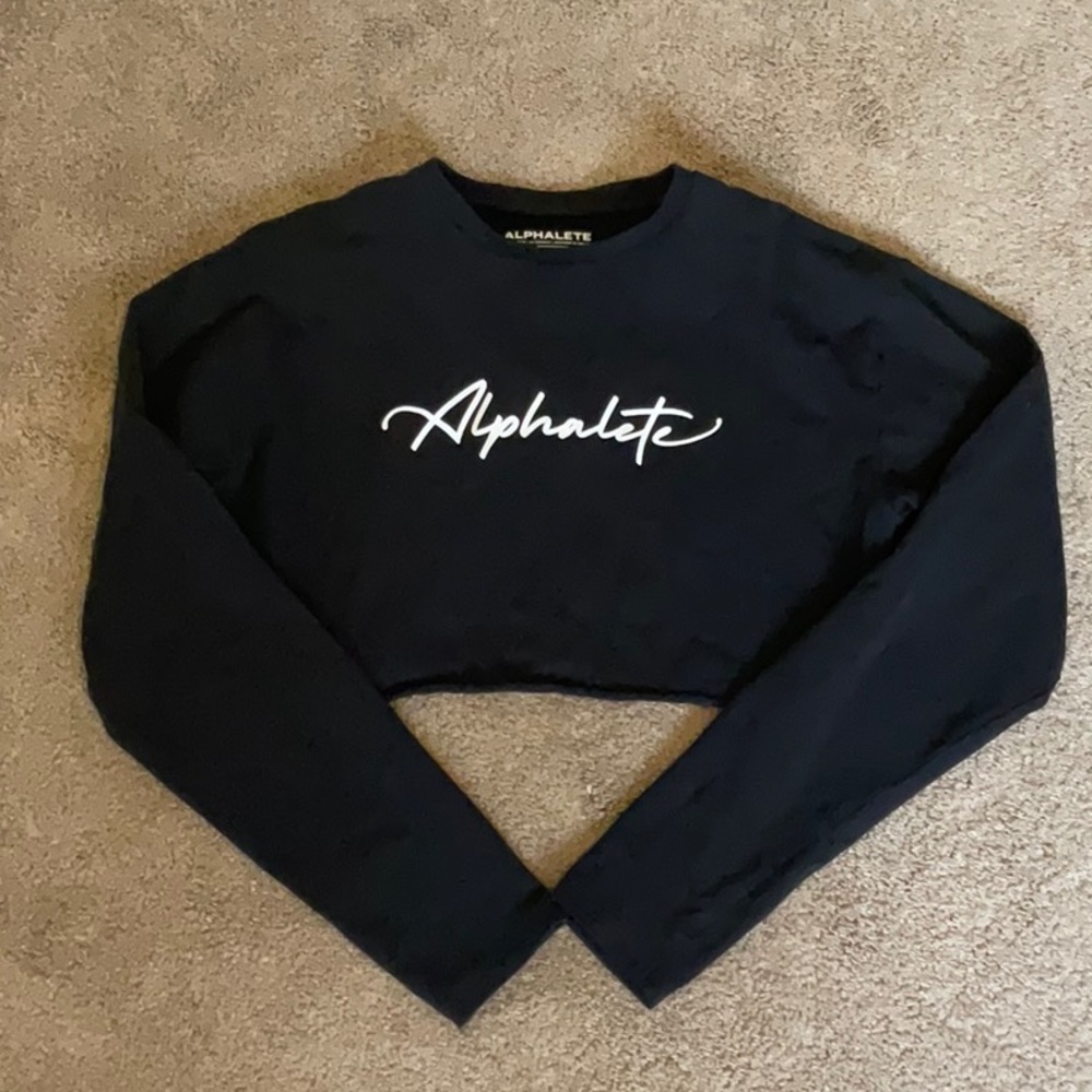 Alphalete Long Sleeve Crop Top